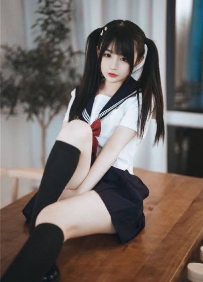 欧美肥胖大奶_720手机在线观看
