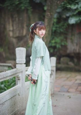 国产一区二区免费黄色视频_BD英语在线观看完整版