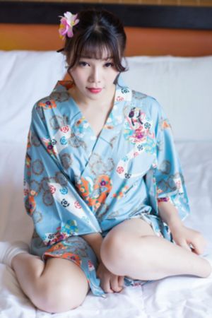 欧美女生头像复古街拍_1080全集在线观看