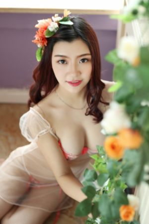 久久精品这里热有精品_中英字幕1080