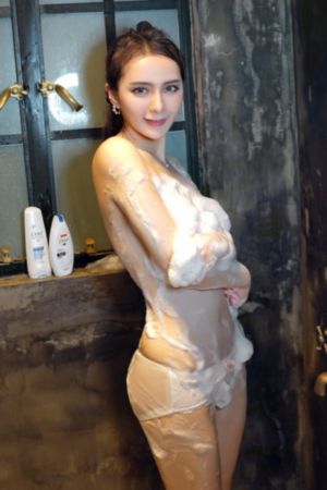 我的下面被三个男人玩肿了_BD视频大全