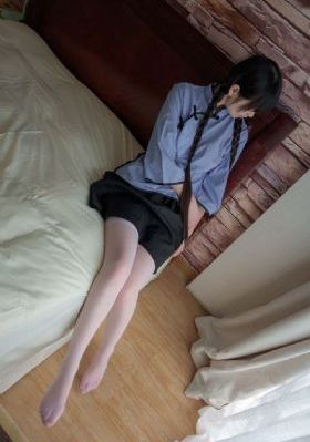 欧美美女与野兽壁纸_DVD免费在线观看