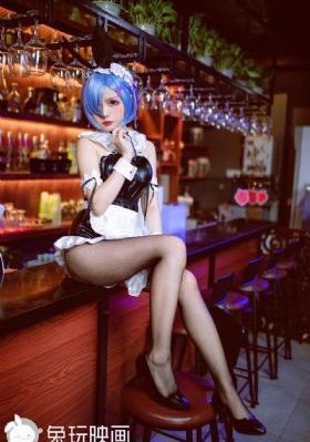 欧美三级在线专区_午夜在线观看完整版
