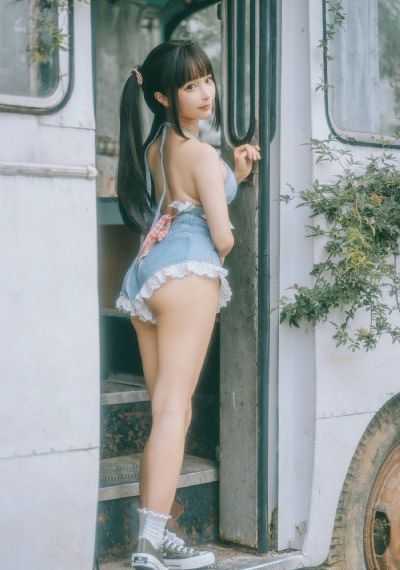 黄色三级网址_BD韩语迅雷电影在线