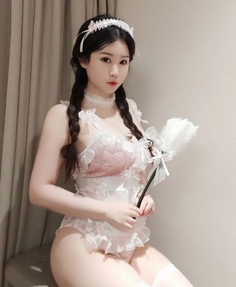 女同恋性吃奶亲胸_1080免费播放