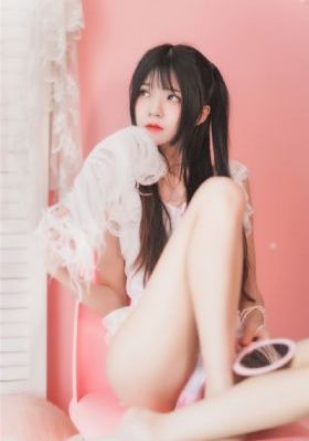 欧美色逼三八_BD在线观看视频